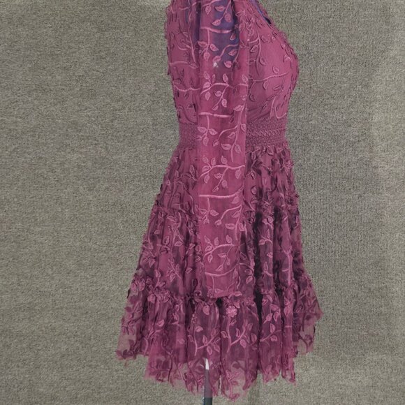 Altar'd State Lace and embroidered Midi Dress Burgundy Sz M Pre-owned - Picture 2 of 7